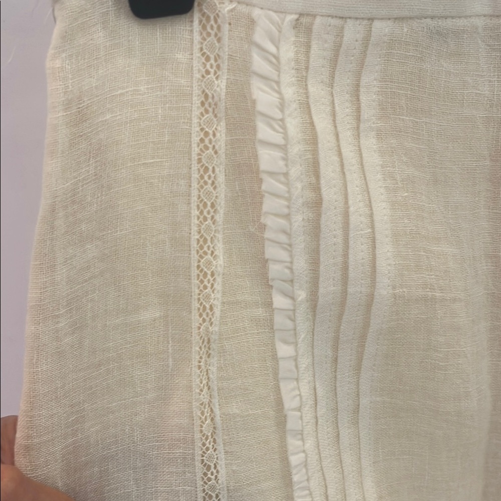 Elegant Cream Women's Zara Skirt - Picture 2 of 8